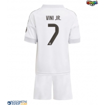 Otroški Nogometni dresi Real Madrid Vinicius Junior #7 Domači 2025-26 Kratek Rokav (+ Kratke hlače)